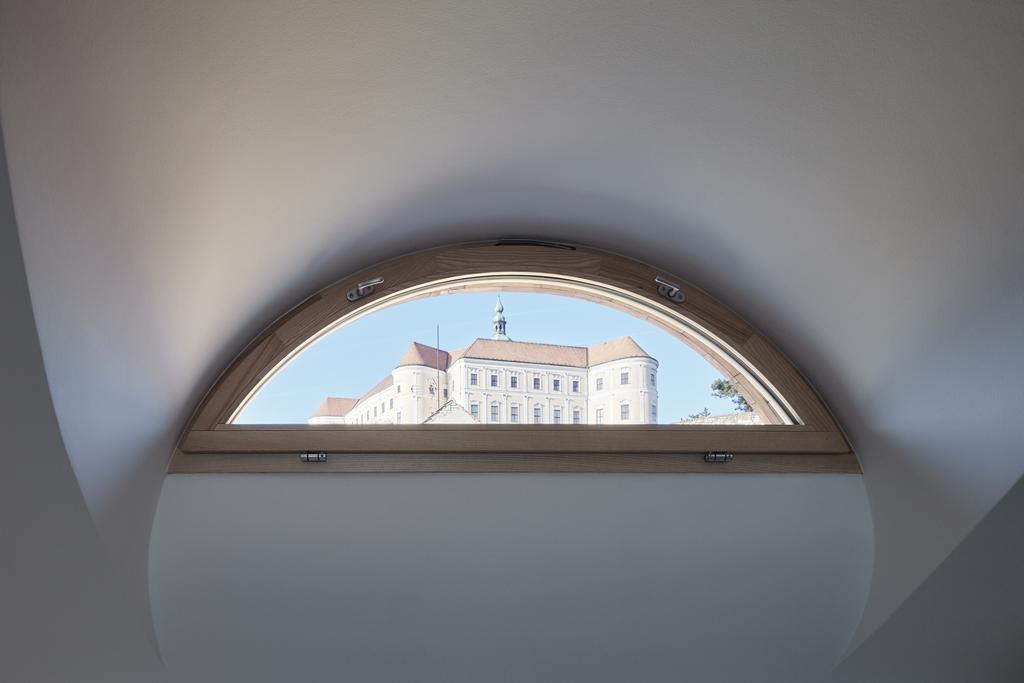 Stajnhaus Hotel Mikulov Buitenkant foto