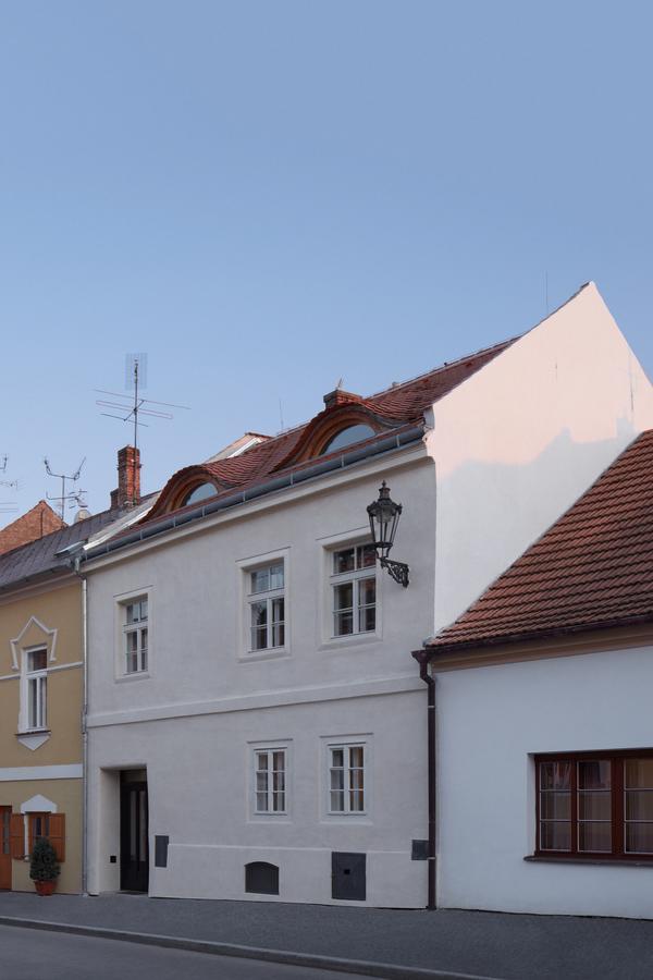 Stajnhaus Hotel Mikulov Buitenkant foto